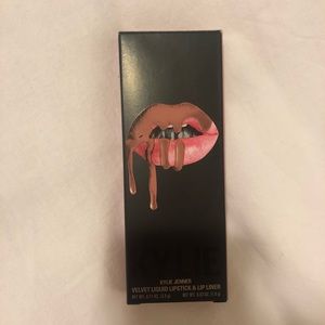 NEW Kylie Lip Kit - Charm